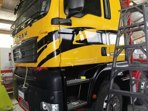 AKITIO-TRUCKING-SIDE