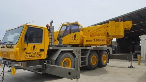 CRANE-FRONT