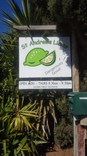 ST-ANDREWS-LIMES-GATE-SIGN