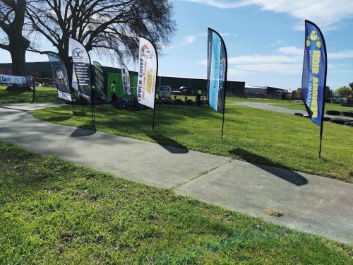 TRACK-FLAGS-2